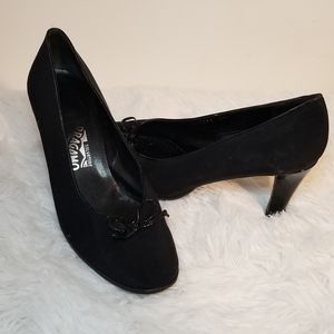 Salvatore ferragamo black suede pumps